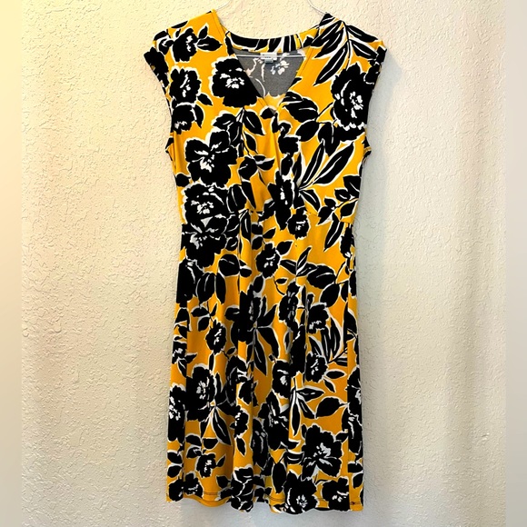 a new day Dresses & Skirts - Floral Sundress